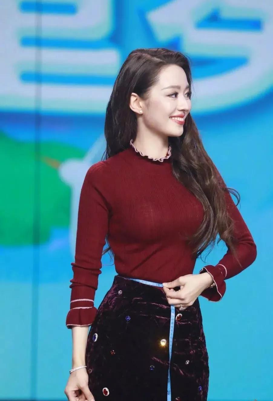 最新女星視頻，星光變化中的自信與成就力量