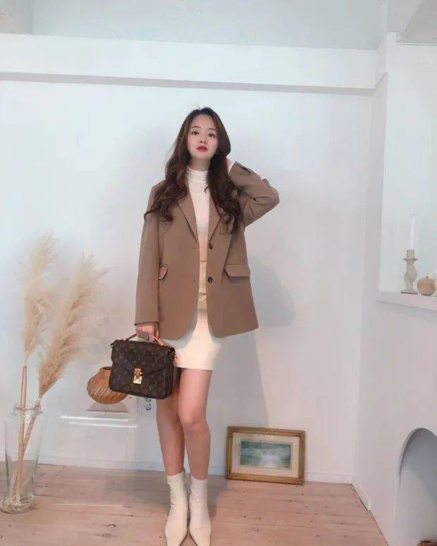 韓國新晉女主播作品探秘與欣賞，領(lǐng)略精彩瞬間