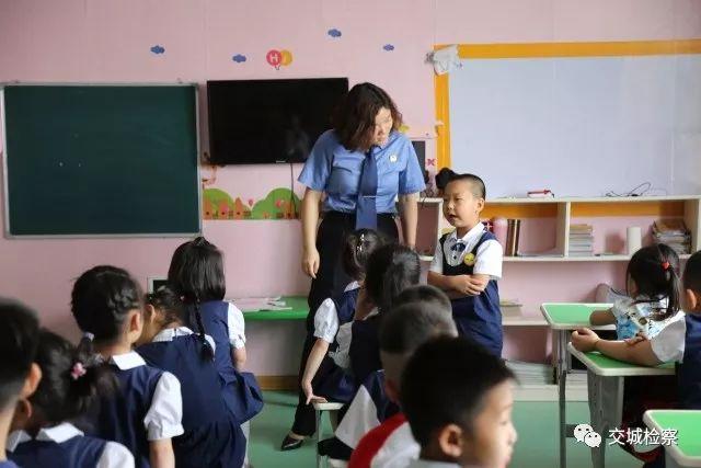 最新東方時事解讀，自然美景背后的探索之旅