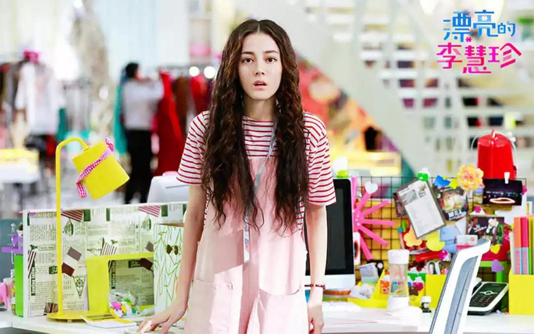 江姓演員，演藝之路的閃耀之星