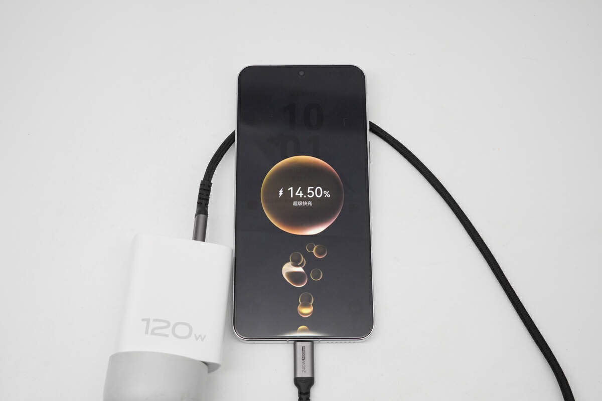 最新快充技術(shù)革新引領(lǐng)未來能源革命，極速充電體驗開啟新篇章