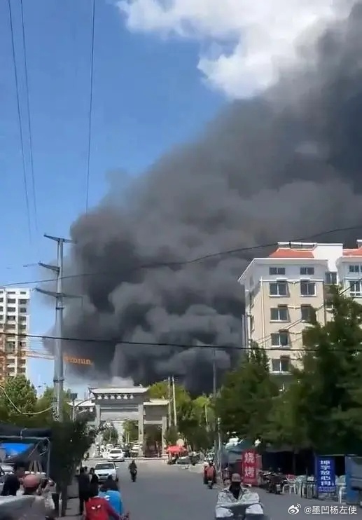 煙臺大火最新動態(tài)，力量與希望的展現(xiàn)——變化中的自信與成就感