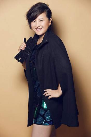 賈玲小品最新，喜劇界的璀璨明珠，引人捧腹爆笑！