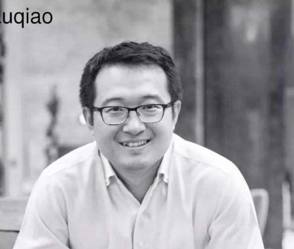 何匡最新女友，變化的力量與自信成就之路的見(jiàn)證者