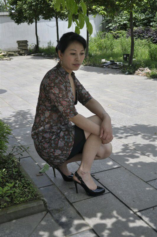 最新熟女論壇免費(fèi)，自信與成就感的蛻變，熟女們的勵(lì)志前行之路！