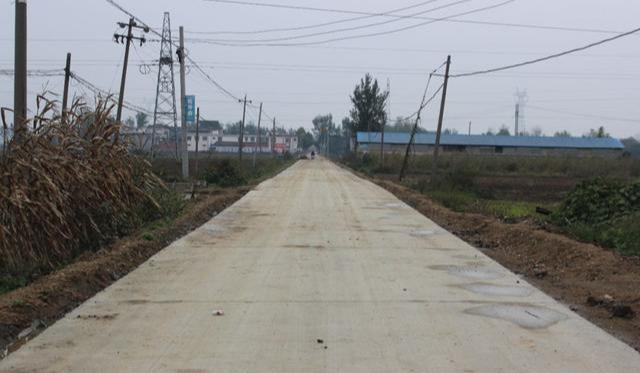 鄧州干部調(diào)整背后的故事，小巷深處的獨(dú)特風(fēng)景與美食瑰寶揭秘