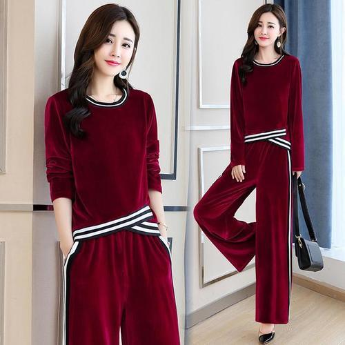 2025秋季女裝流行趨勢(shì)，自信與成長(zhǎng)力量的時(shí)尚變遷