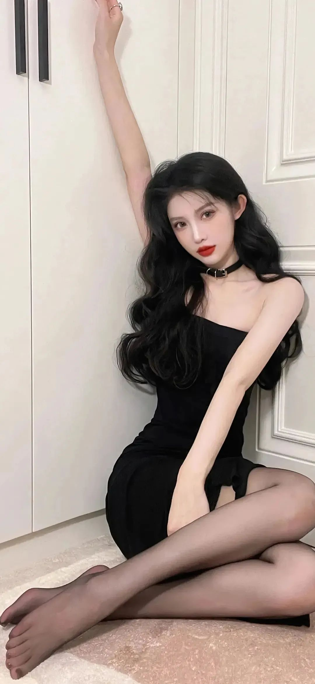 時(shí)尚美女圖片精選，最新潮流盡收眼底