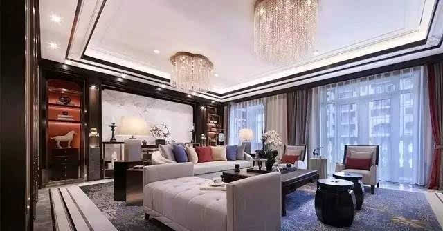 最新吊頂款，奇妙日常的探索