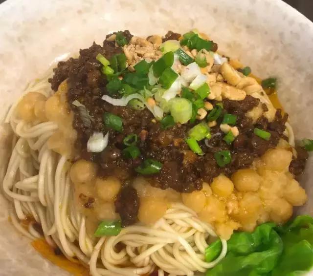 最新重口話題深度論述，揭示觀點(diǎn)與探討熱議