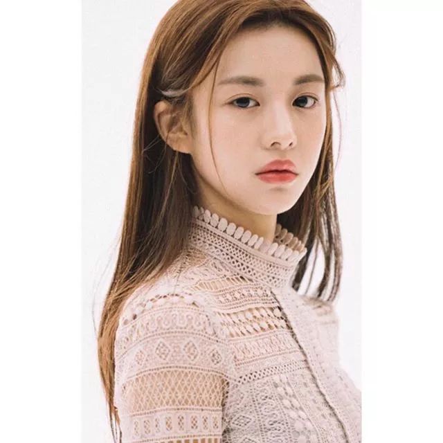 全智賢最新Instagram動(dòng)態(tài)，自然之旅探索內(nèi)心平和之美