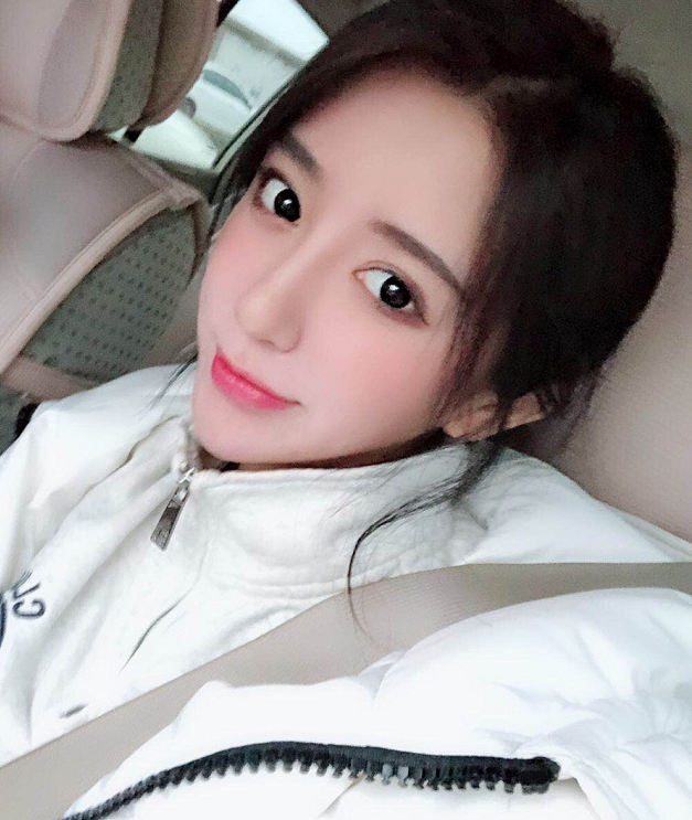 紅人網(wǎng)最新動態(tài)，學(xué)習(xí)變化，自信助力夢想實現(xiàn)