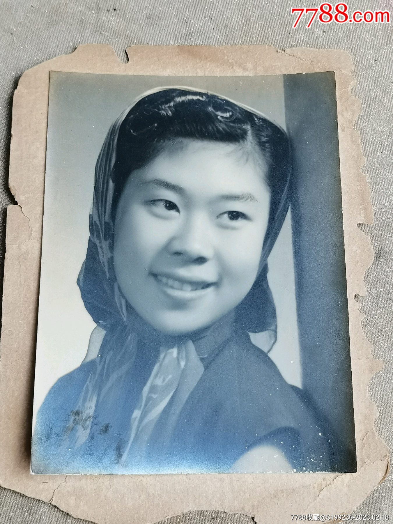 美女老照片的魅力，歷久彌新，時光見證美麗風采