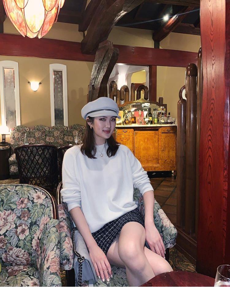 華為最新款女士智能手機(jī)，科技與時(shí)尚的完美融合亮相！