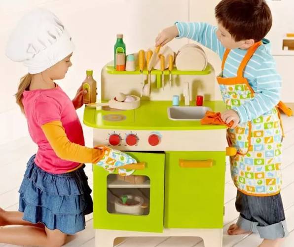 小女孩最新玩具趨勢(shì)與選擇探討，時(shí)尚之選揭秘