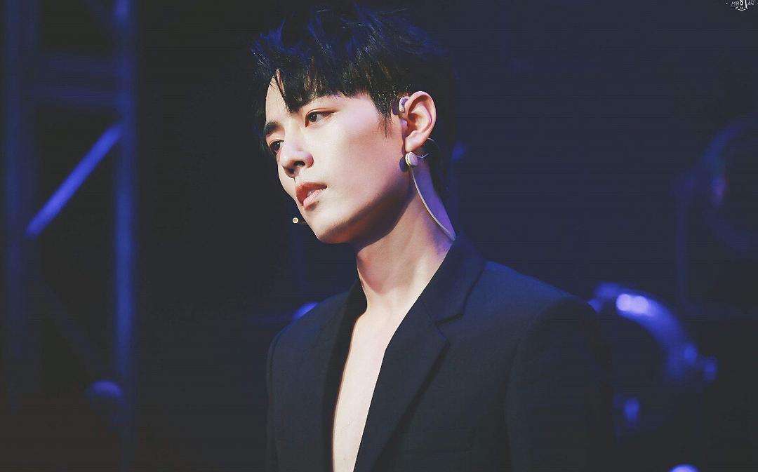 肖戰(zhàn)黑料最新揭秘，科技新星下的智能生活體驗(yàn)